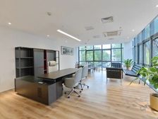 亚奥独立整层1400平米,三面采光,家具全齐,可用,