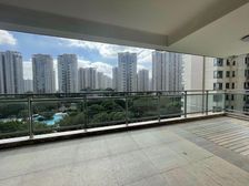 急出,17号4加1房,8米大横厅大阳台,带车位,税费各付。