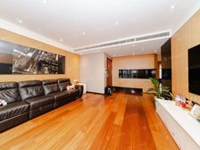 仁恒河滨城(一期) 带电梯 停车方便 豪华精装 南北通透