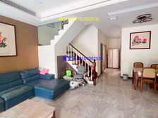 兰乔圣菲精装别墅!上下三层全屋精装!南向上百平花园视野无遮挡