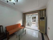 一楼带30平大花园!飞机正三房 位置好 近9号线 出门外国语