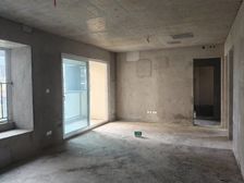 市政府 领地兰台府 三房双卫 出门就是 医院 地段繁华