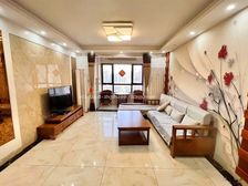 置换急售 保利华庭 小三居 楼层好 商业配套齐全 精装修