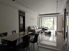 龙湾凤凰台二区 急 卖满二 南北通透 次新房 产权清晰