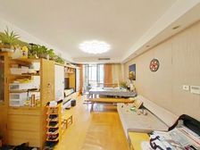 一期纯翠江南新上,低楼层,业主诚意价格可谈,五年 ,随时看