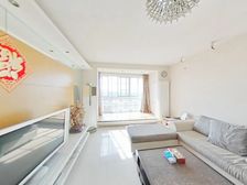 有60平方露台, 4房朝南 ,找我才能看房, 可谈