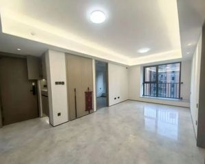 一天未入住 纯新房 三阳开泰户型双明卫 紧邻大学城地铁西地铁