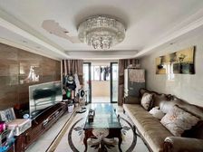 绿地白金汉宫精装大三房南北通透配套齐全 随时看房