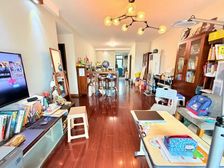 专属委托!随时可看五年出一套 4个阳台户型好 诚意卖 已谈过