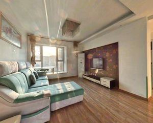 橙郡二期 3室1厅 东南