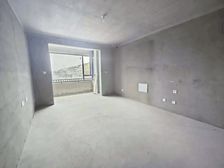 新上好房!望海园城投春和里,电梯好楼层,三室两卫,看房方便!