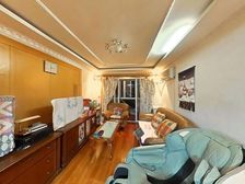 静安区地铁站旁边 99年小区 一梯两户双南两房一厅 户型超好