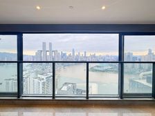 一线江景 216平 精装大平层 来福士重庆夜景仅收眼底