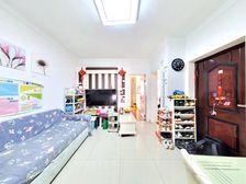 步行300m可到地铁 中间楼层 小区中心位置 周边配套成熟