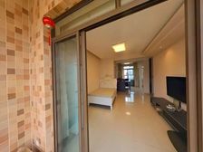 少于周边社区大三房70万,使用空间超大,价格从优,速速安家