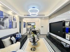 10号线鹿山站 光环旁 小区必卖房之一 住家装修