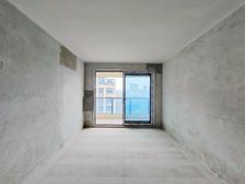 急售 次新玻璃幕墙洋房 朝南视野好