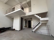 12.15 345.9万联排别墅 带三个产权车位 带前后花园