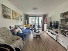 装修好 带电梯 南北通透 出行方便 近医院 商业配套成熟