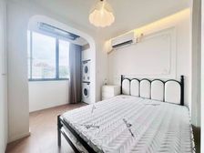 闸北公园新上好房!房东 !两室户精装修可拎包入住!