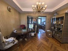 新 装修花 带有产权车位 满五 地杰国际城