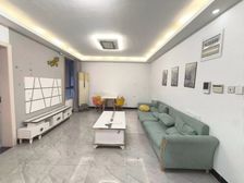 109出!必看好房!精装修拎包入住! 出门美食街 刚需两居