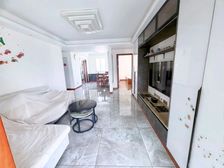 大宅风范城 南北通透 商业配套齐全 出行方便 近地铁