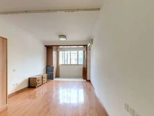 东安路地铁口 ,南北通双阳台, 全明户型 ,小区中间位置。