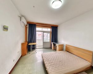 北环里小区,停车充足,小区绿化高,密度低