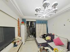 绿地康桥新苑 南北通透 电梯房 大两居 临地铁 商品住宅