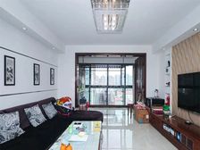 不靠路 2012年房龄 南北三房 看房方便 诚心出售