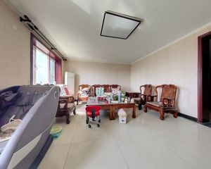 黄村中·时代龙和大道·中间楼层,采光好;南北通透