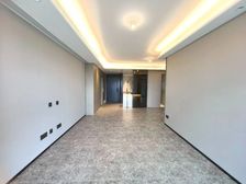 次新小区 出门印象城商圈 房屋已经空关 随时看房