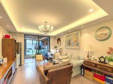 西边套全明户型,正规大三房,精装修,拎包入住 苏州河边上