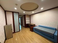 专属委托!朝南,南京西路电梯房,精装修,价格2字打头!