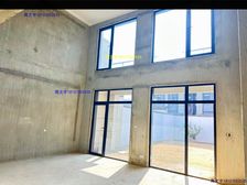 急售 次新品质高端联排别墅户型好 带大院子 使用面积大 莱电