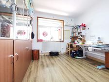 育英胜利大街1楼,赠大院子离校近 看房方便 价格能谈