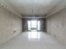 急售1万零点 金地天际 豪宅 大平层 双阳台,南北通透