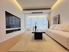 央企次新 高区全南两房 豪装拎包入住 看房方便 带车位