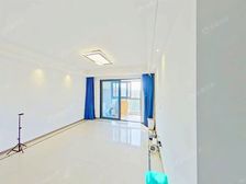 南湖旁 绿都鉴未来 精装修次新小区 地铁口 视野无遮挡
