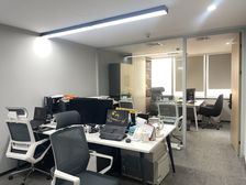 朝阳燕莎霄云路甲级写字楼 国航大厦 中层74平小面积