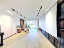 建邦16区 3室2厅 135.63平