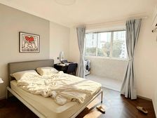 淞虹路地铁,南北中层两房精装修,全明采光好,车位多,价格可谈