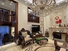 周浦地铁口 万达旁豪华装修 独栋别墅 停车方便 超高性价比