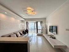 南北通透 医疗配套成熟 有电梯 满五 出行方便 近地铁