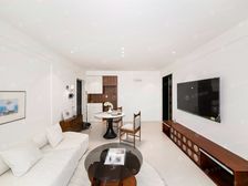 次新小区 带电梯高区 朝南大两居室 楼下地铁口 交通便利