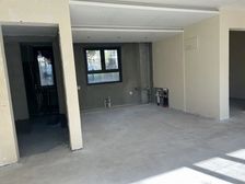 3室1厅2卫 环境好,位置佳,看房随时