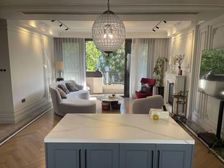 新出上叠别墅 有天有地有花园 带大露台 装修管家服务