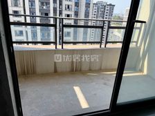 万达龙湖天街旁,精装三房出售首付20 即可拥有