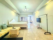 业主哭惨了,来电忍痛 颗,急售!东和城,温馨单配, 高